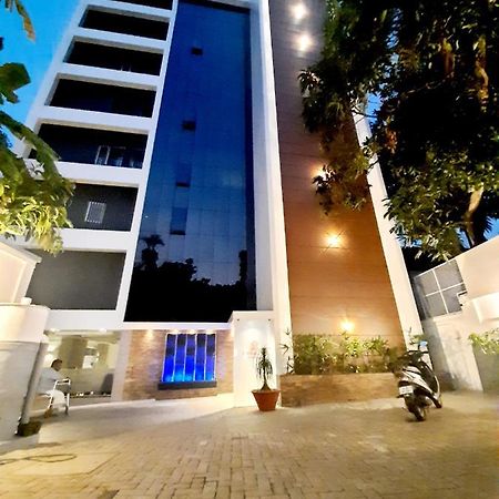 Hotel Iswarya Residency Kottayam Esterno foto